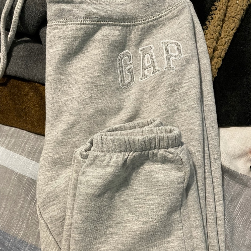 GAP sweatpants, size small.
